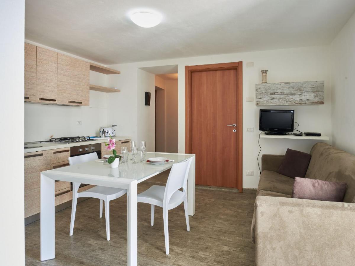 Apartment Rustico Maria - Dma390 By Interhome Vercana Eksteriør bilde